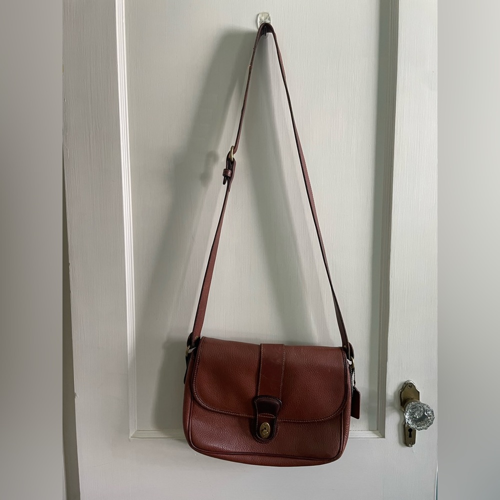 COACH Vintage Brown Leather Hand Bag - Sheridan Glenwood